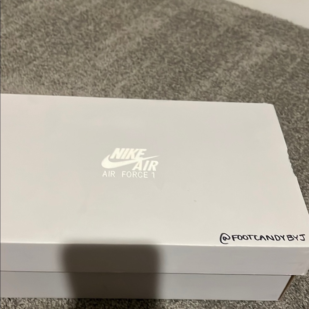 NWT  Nike Air Force 1 Red bottoms custom made Low top Sneakers SZ 8 - Picture 8 of 8